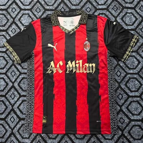 חולצת AC Milan