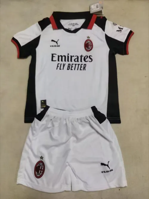 חולצת AC Milan