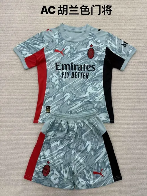 חולצת AC Milan