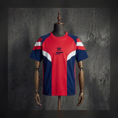חולצת טי של ארסנל 2026/27 – adidas Originals אדום, גרסת אוהדים — חולצת טי