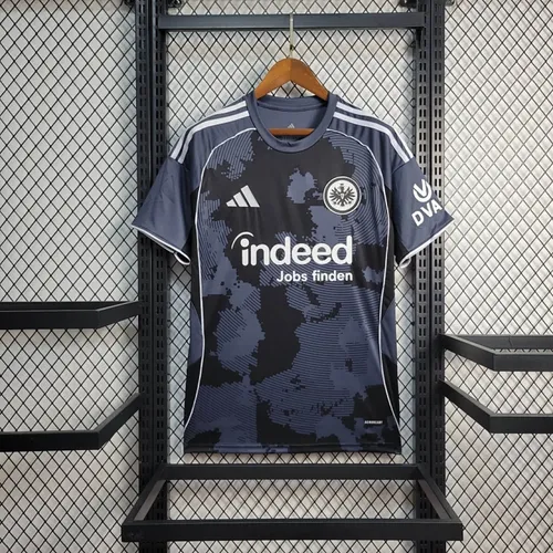 חולצת Eintracht Frankfurt
