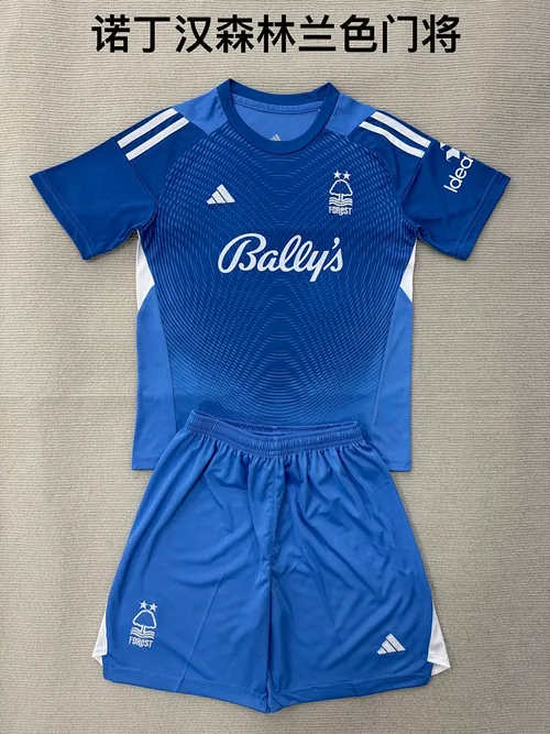 חולצת Nottingham Forest