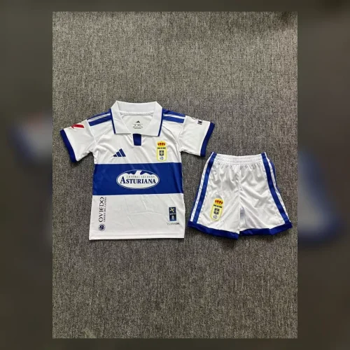 סט ילדים של ריאל אוביידו חוץ 2026/27 – גרסת אוהדים — סט ילדים