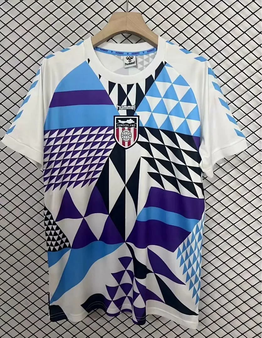 חולצת סנדרלנד מהדורה מיוחדת 2025/26 – עיצוב רמיקס, גרסת אוהדים — חולצת כדורגל, חזית